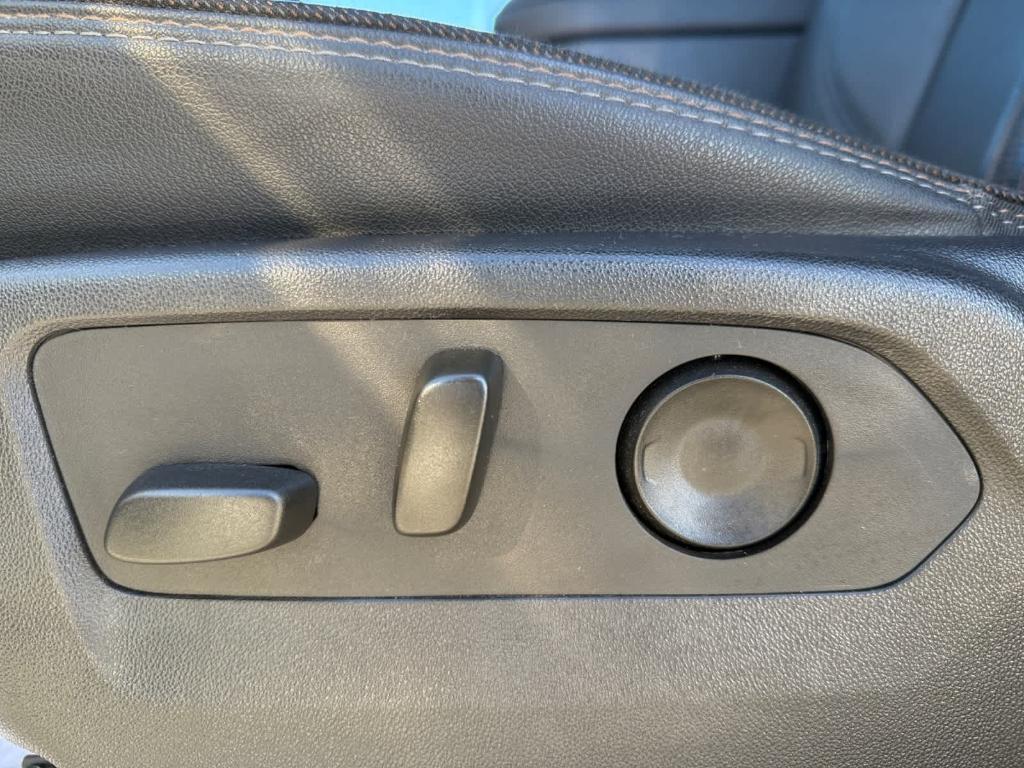 used 2023 Chevrolet Silverado 1500 car, priced at $47,284