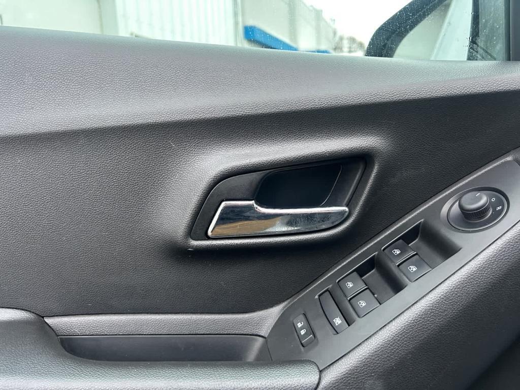 used 2021 Chevrolet Trax car, priced at $13,032