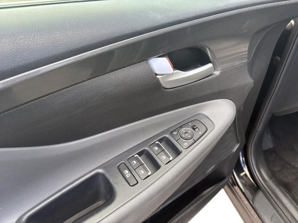 used 2021 Hyundai Santa Fe car, priced at $17,495