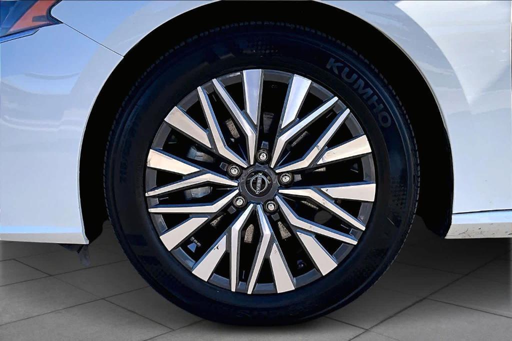 used 2025 Nissan Altima car, priced at $20,240