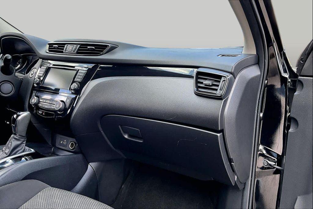used 2020 Nissan Rogue Sport car, priced at $17,213