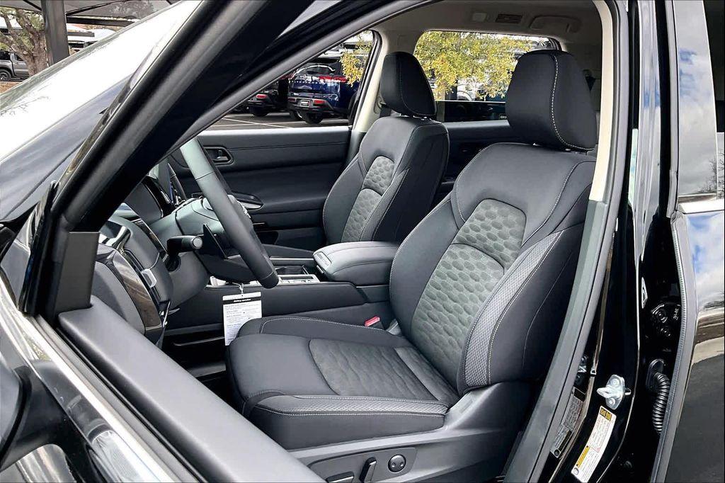 new 2026 Nissan Pathfinder car, priced at $42,735