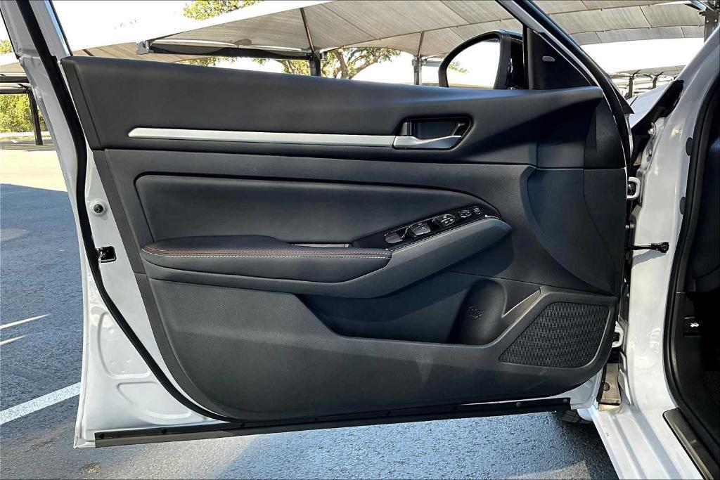 new 2025 Nissan Altima car, priced at $28,988