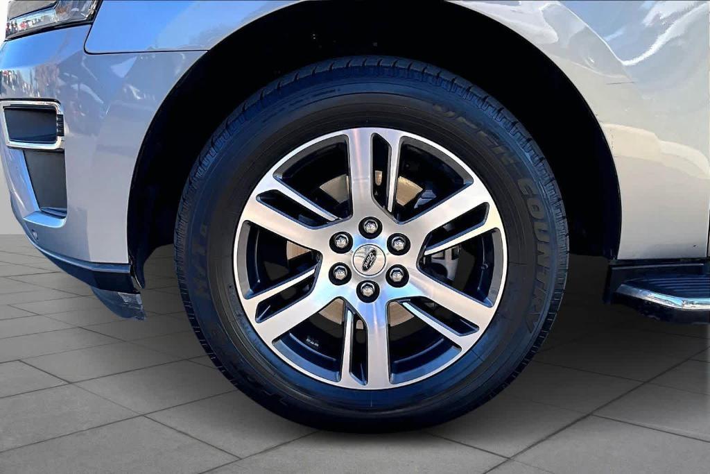 used 2023 Ford Expedition car, priced at $33,700