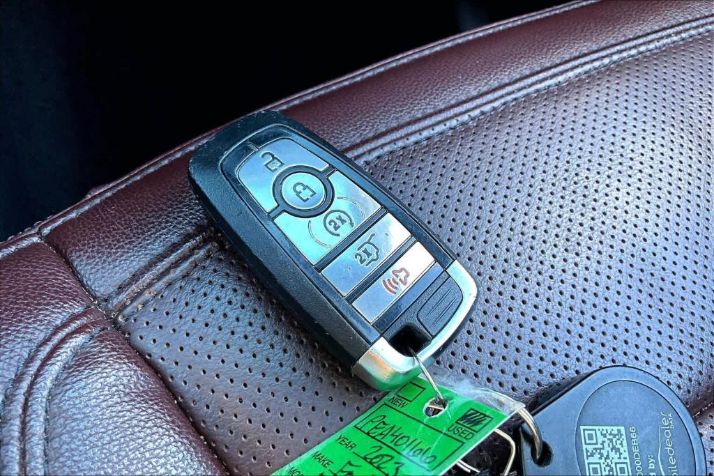 used 2023 Ford Expedition car, priced at $33,700