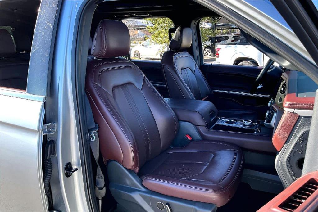used 2023 Ford Expedition car, priced at $33,700
