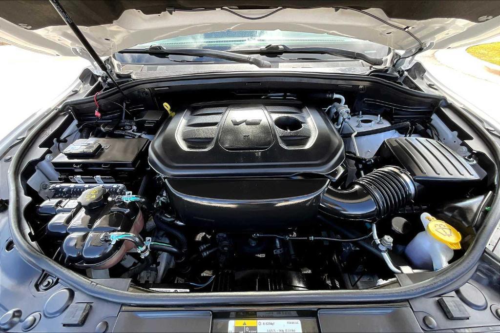 2021 White Knuckle Clearcoat Dodge Durango