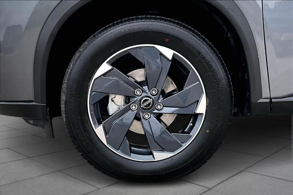 used 2025 Nissan Rogue car, priced at $23,390