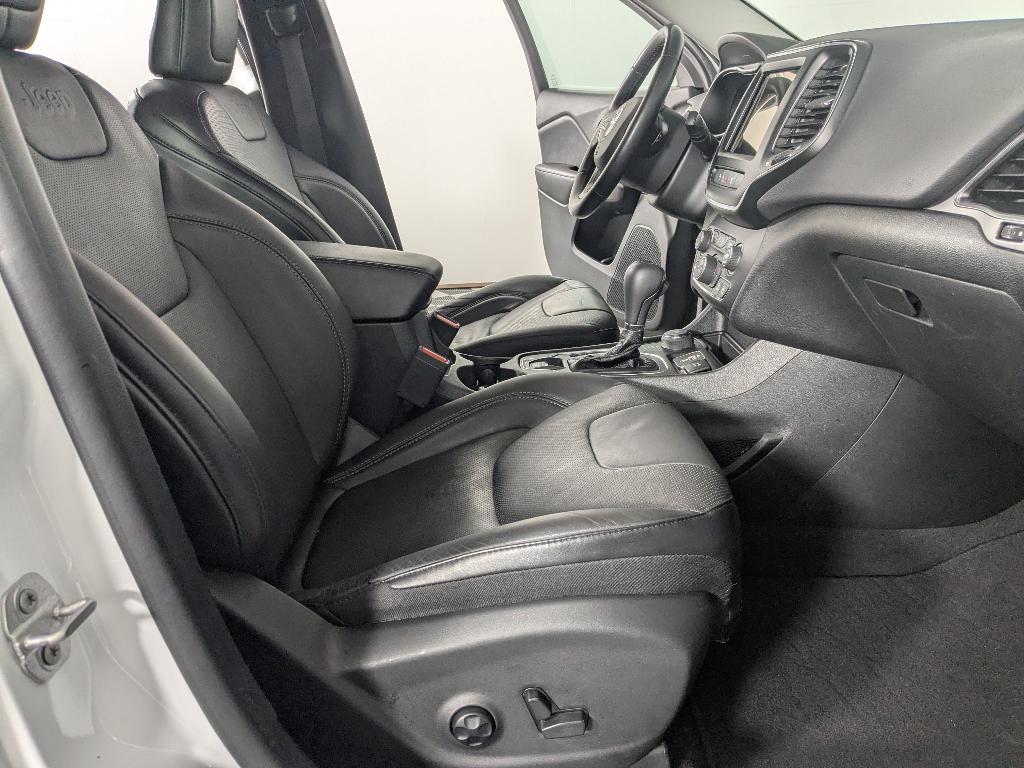 used 2021 Jeep Cherokee car, priced at $19,613