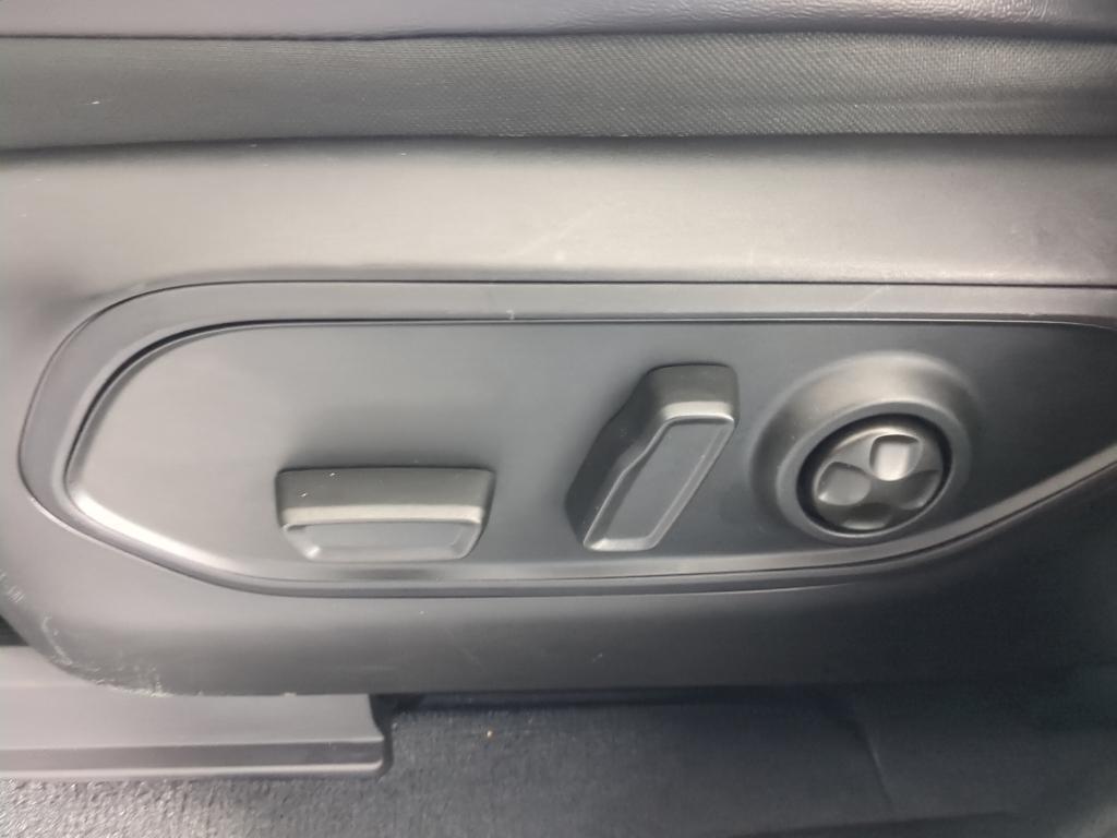used 2023 Jeep Grand Cherokee L car, priced at $34,279