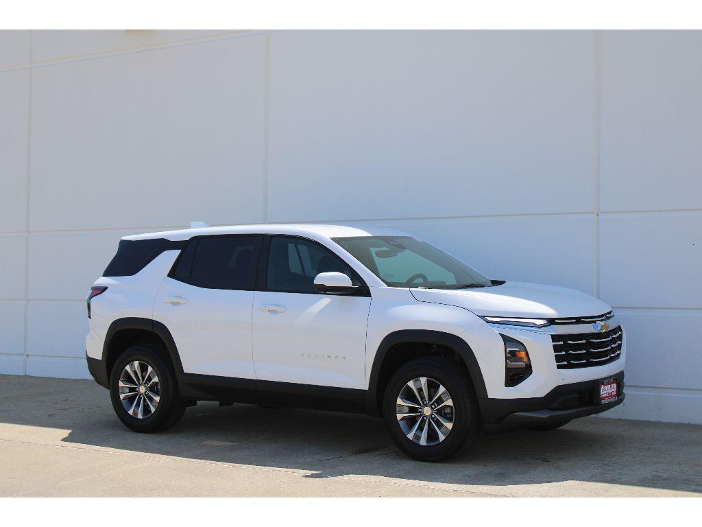 new 2026 Chevrolet Equinox car, priced at $32,065