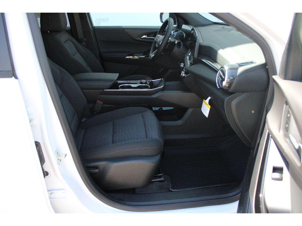 new 2026 Chevrolet Equinox car, priced at $32,065