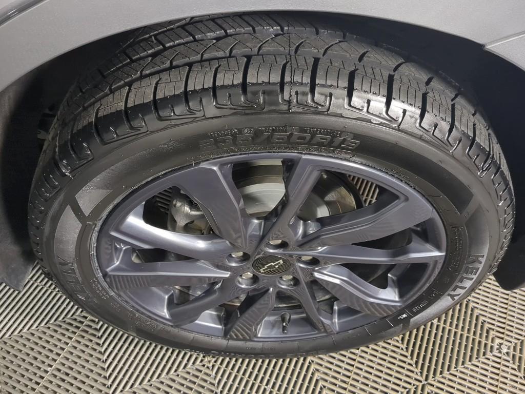 used 2024 Chevrolet Equinox car, priced at $25,012