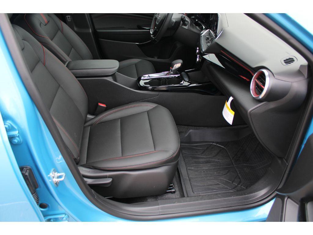 new 2025 Chevrolet Trax car, priced at $25,640