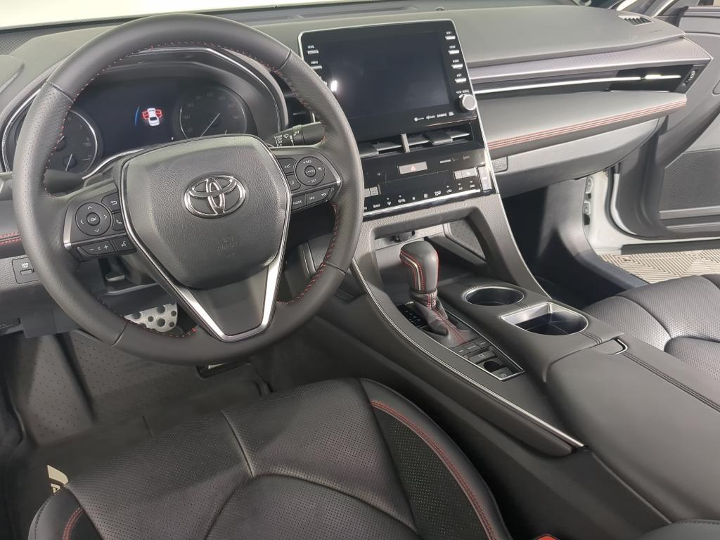 2020 Wind Chill Pearl Toyota Avalon