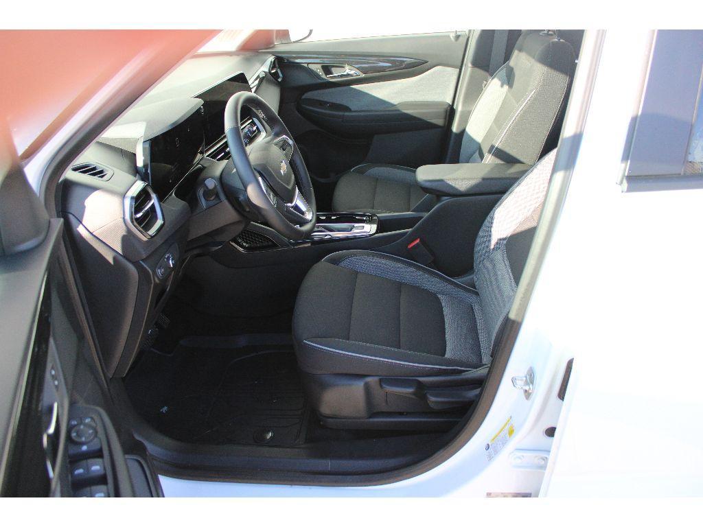 new 2025 Chevrolet TrailBlazer car, priced at $24,000