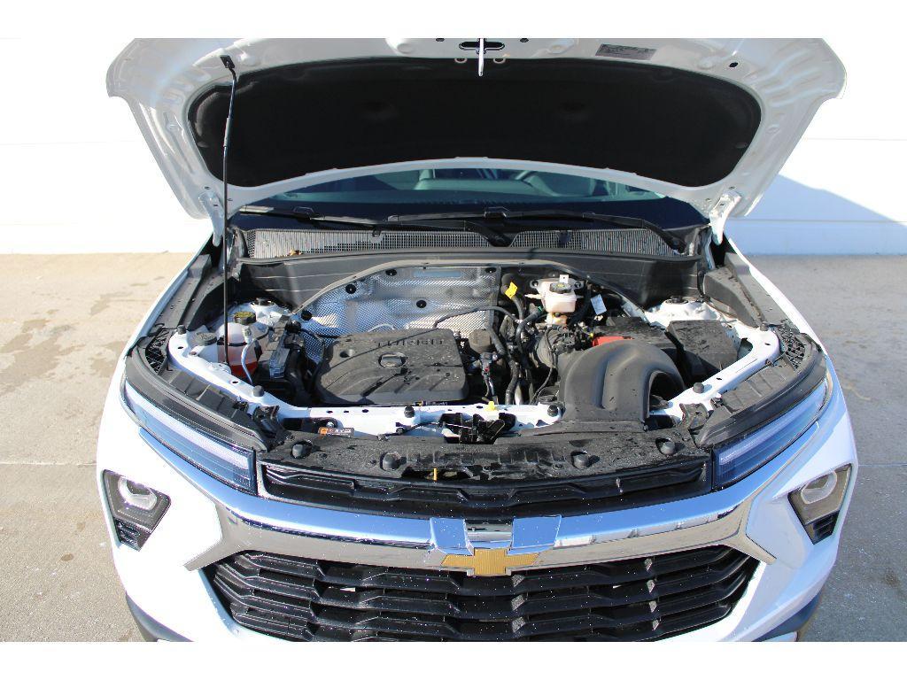 new 2025 Chevrolet TrailBlazer car, priced at $24,000