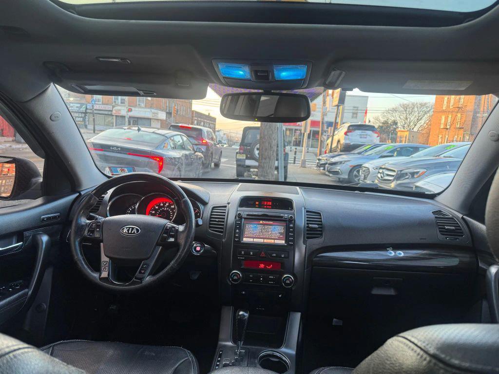 used 2013 Kia Sorento car, priced at $3,999