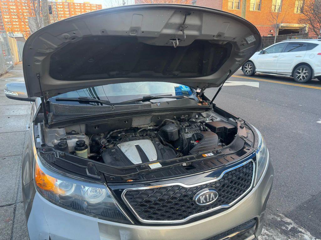 used 2013 Kia Sorento car, priced at $3,999