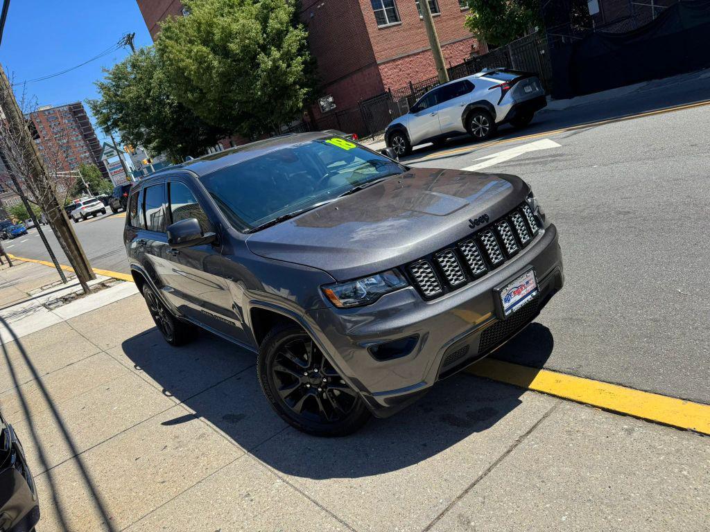 used 2018 Jeep Grand Cherokee car, priced at $10,999