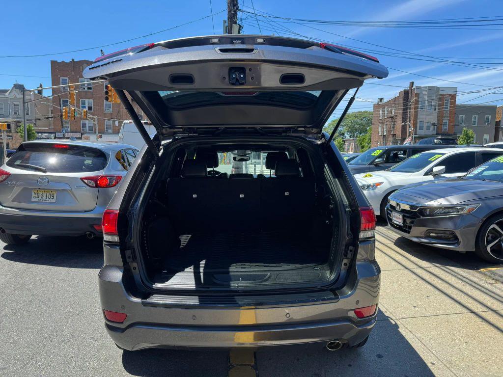 used 2018 Jeep Grand Cherokee car, priced at $10,999
