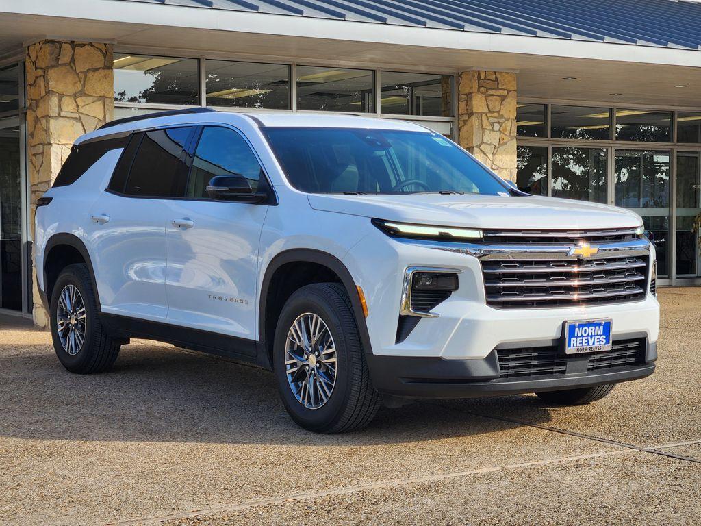 used 2026 Chevrolet Traverse car, priced at $39,500