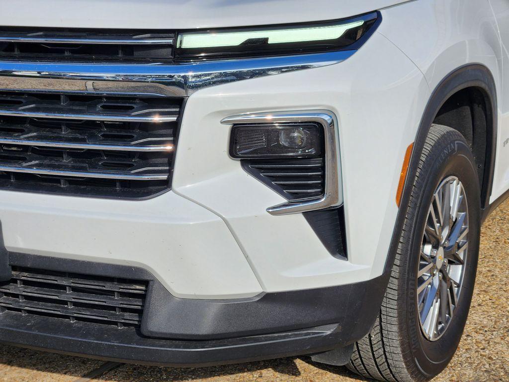 used 2026 Chevrolet Traverse car, priced at $39,500