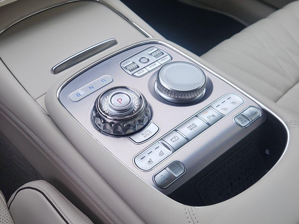 new 2026 Genesis G90 car, priced at $100,440