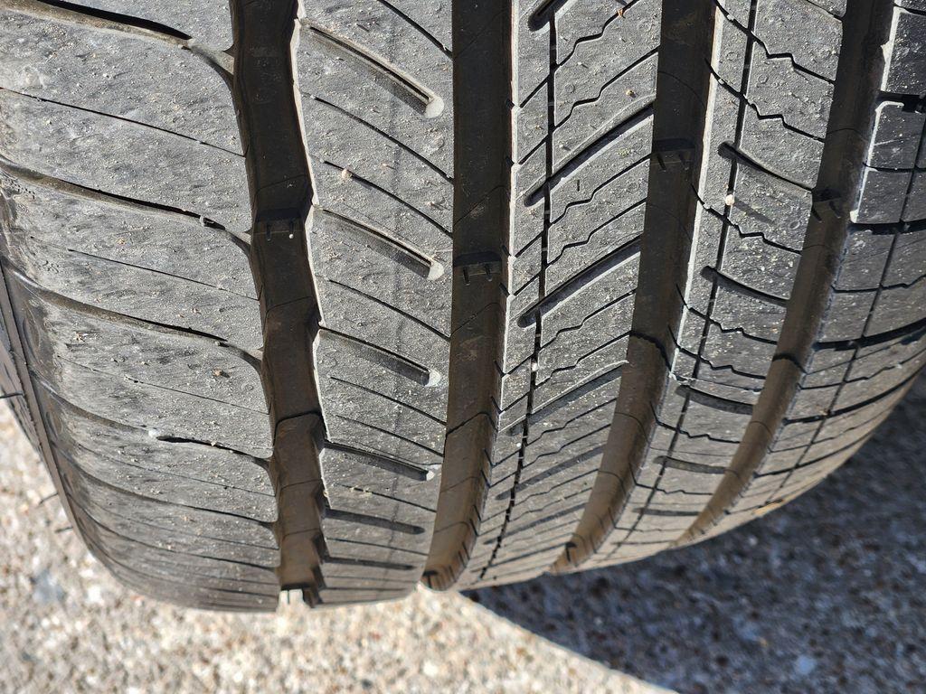 used 2026 Genesis G90 car, priced at $87,500