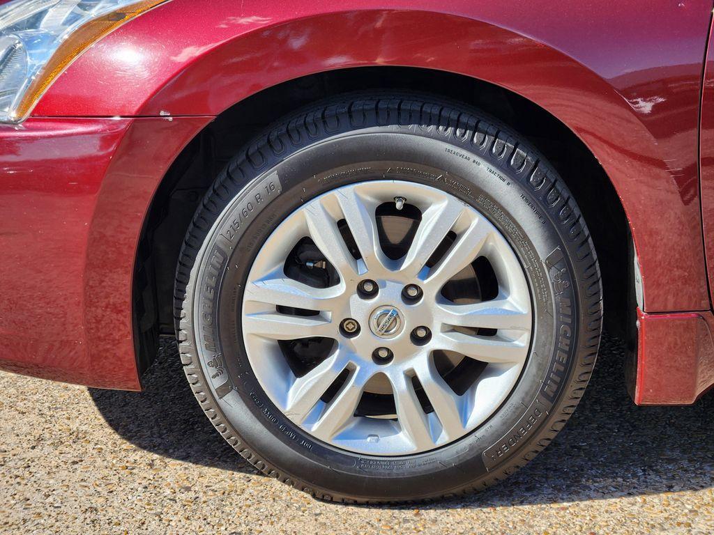 used 2012 Nissan Altima car, priced at $6,300