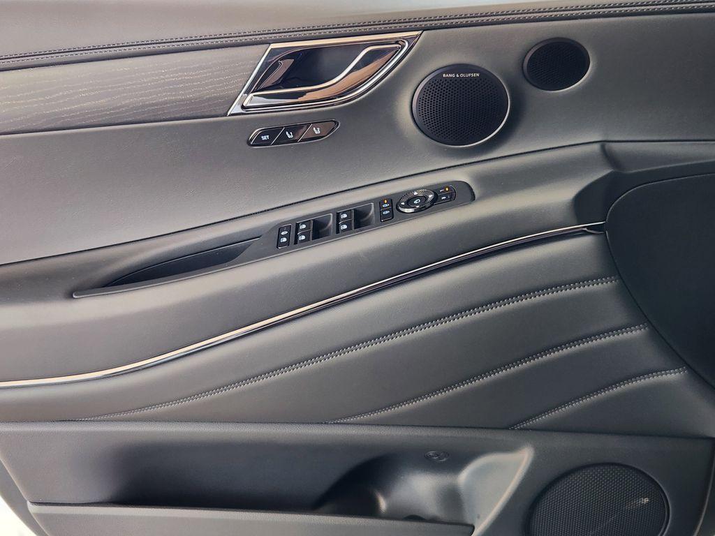 new 2026 Genesis GV80 car, priced at $85,975