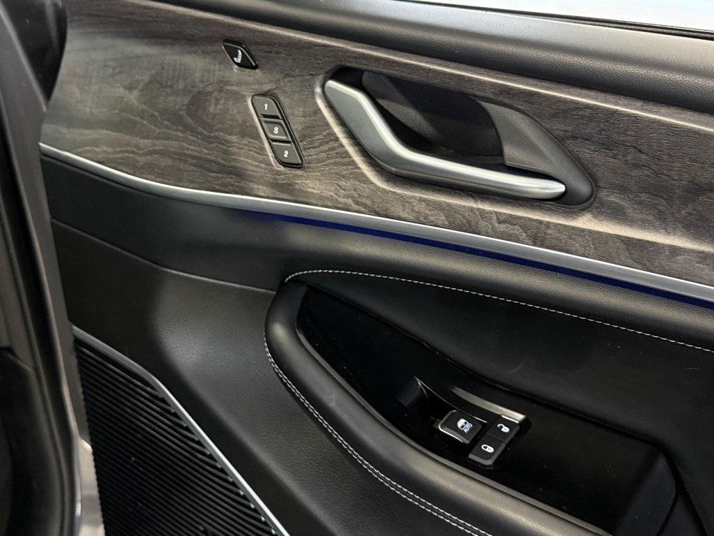 used 2021 Jeep Grand Cherokee L car, priced at $31,900