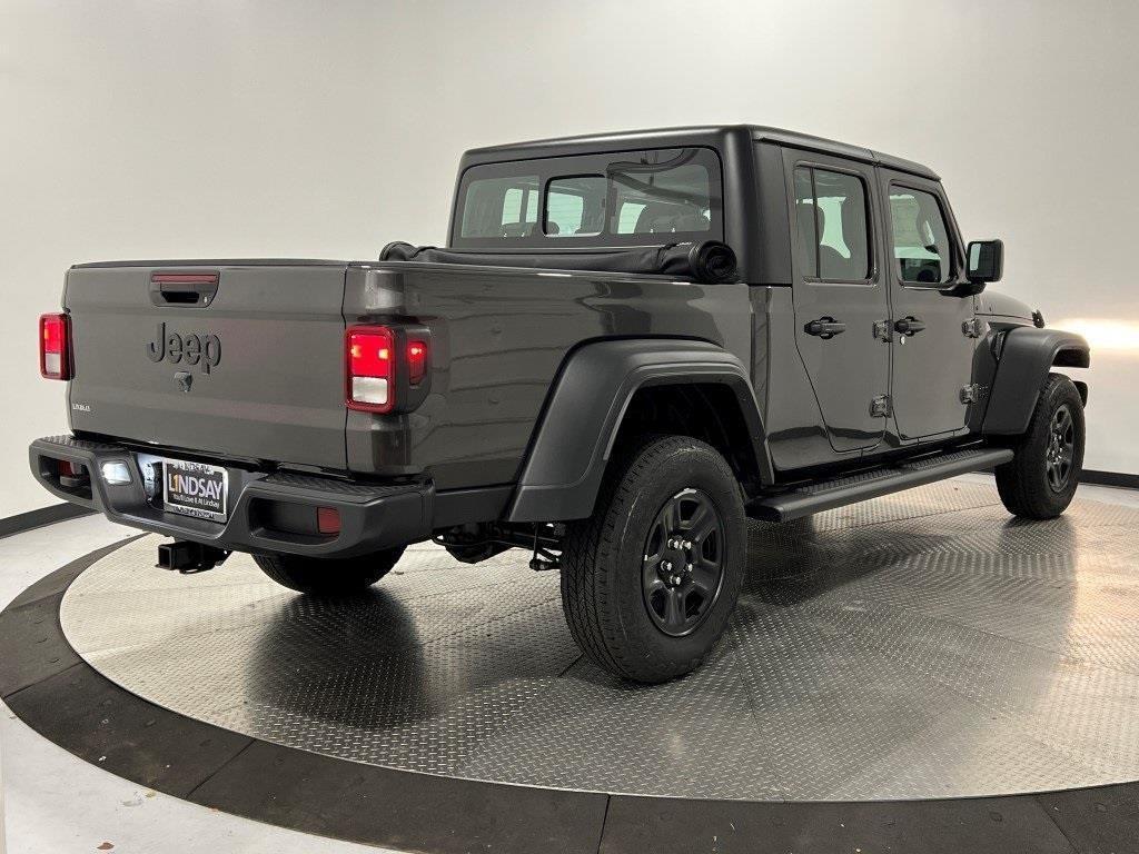 new 2025 Jeep Gladiator car, priced at $39,007