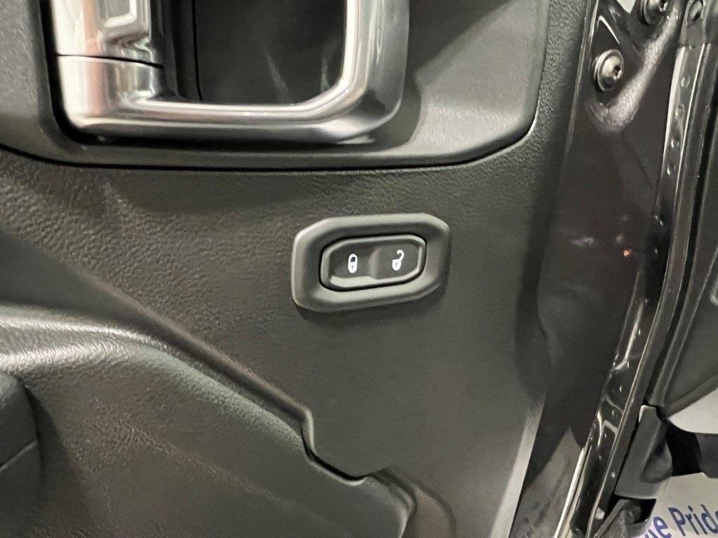 new 2025 Jeep Gladiator car, priced at $39,007