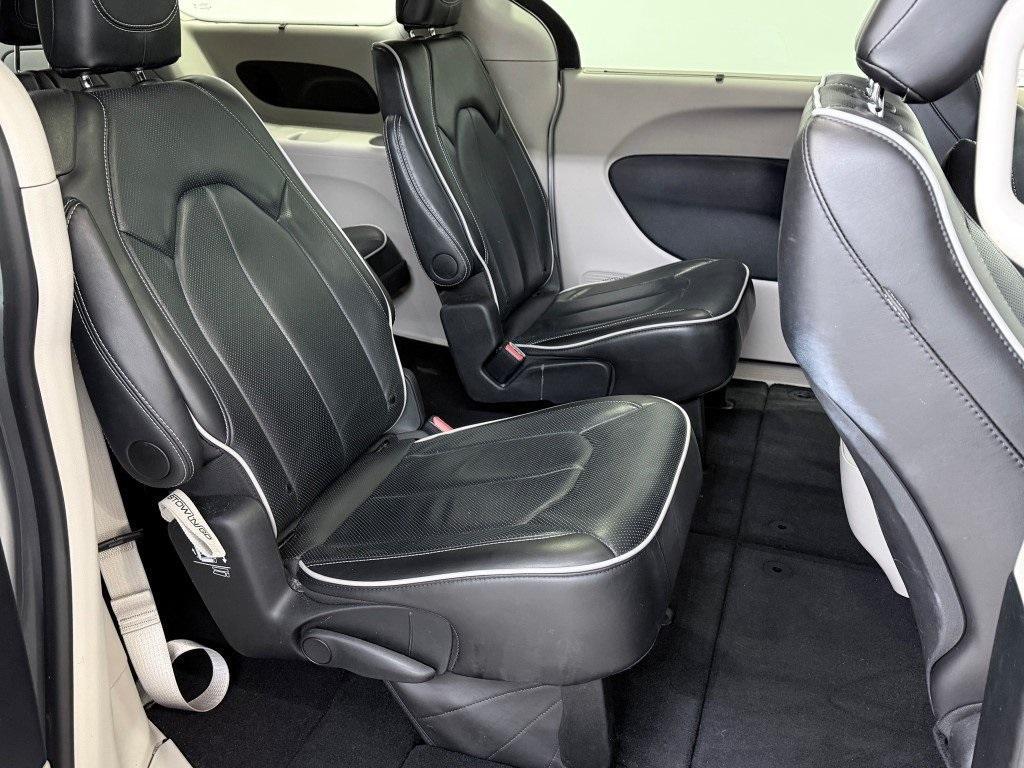 used 2024 Chrysler Pacifica car, priced at $36,000