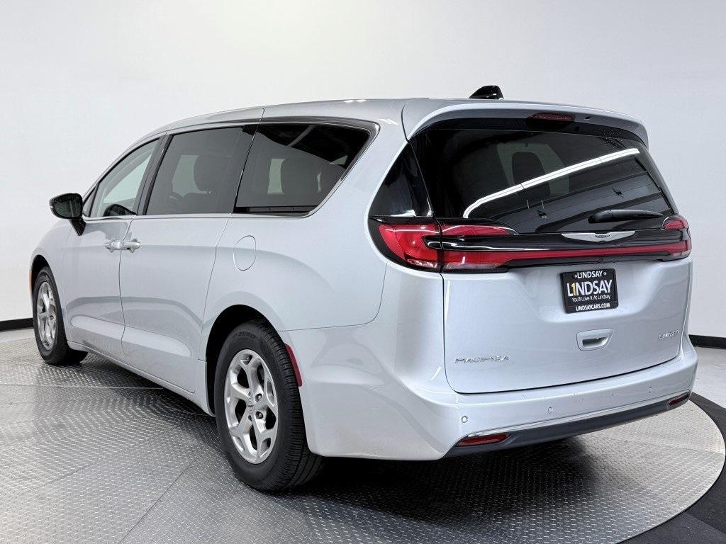 used 2024 Chrysler Pacifica car, priced at $36,000