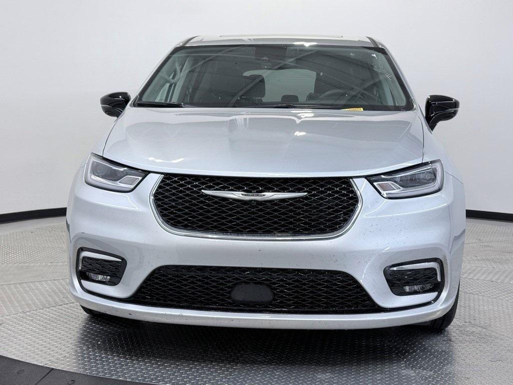 used 2024 Chrysler Pacifica car, priced at $36,000