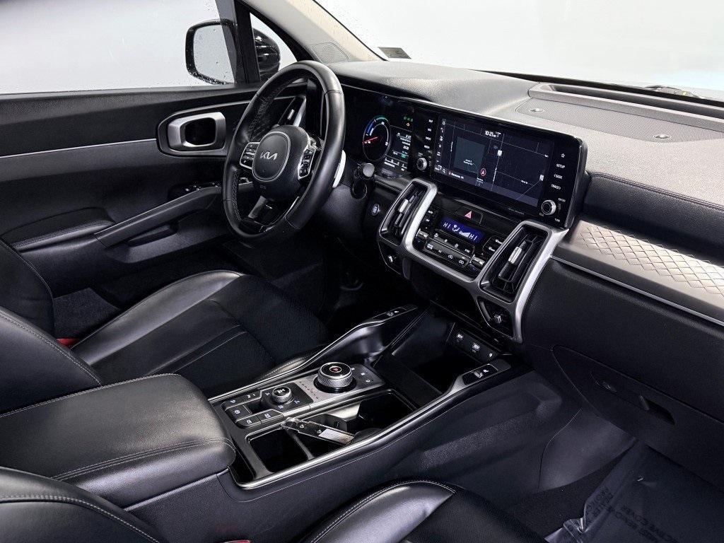 used 2023 Kia Sorento Hybrid car, priced at $29,400