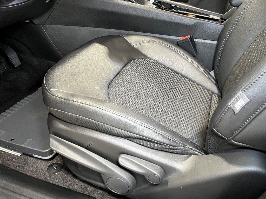 new 2026 Jeep Compass car, priced at $27,042