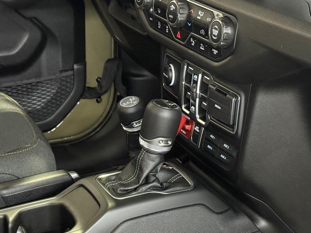 new 2025 Jeep Gladiator car, priced at $40,296