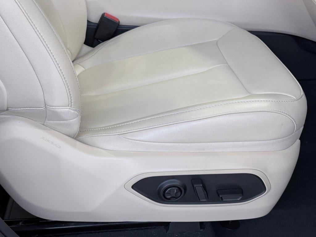 used 2023 Jeep Grand Cherokee L car, priced at $33,800