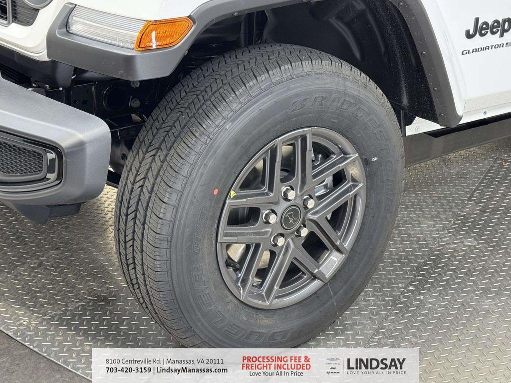 new 2026 Jeep Gladiator car, priced at $50,990