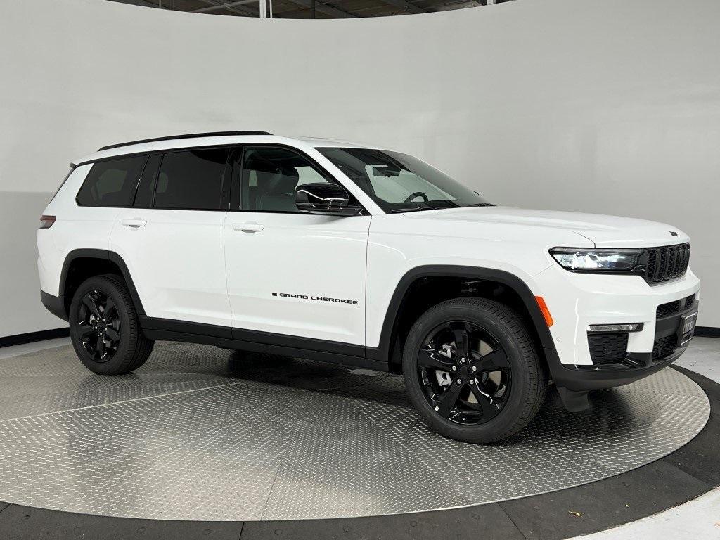 new 2025 Jeep Grand Cherokee L car, priced at $47,800