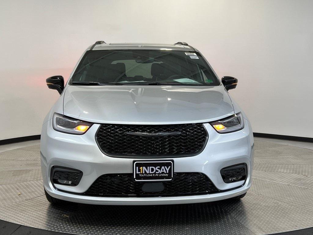 new 2026 Chrysler Pacifica car, priced at $45,241