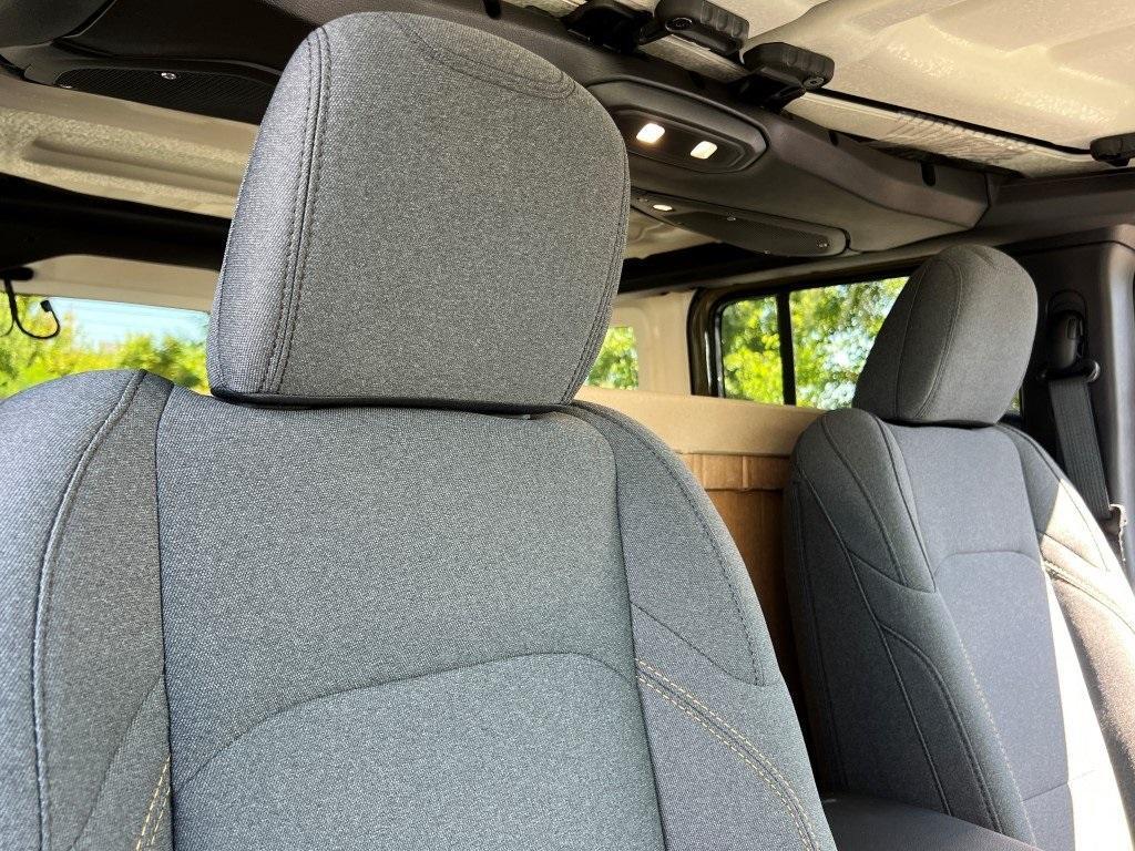 new 2025 Jeep Wrangler car, priced at $45,200