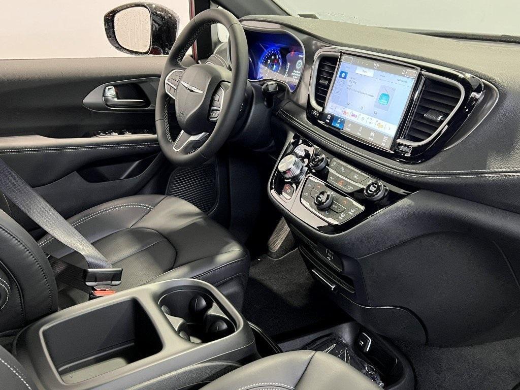 new 2026 Chrysler Pacifica car, priced at $36,498