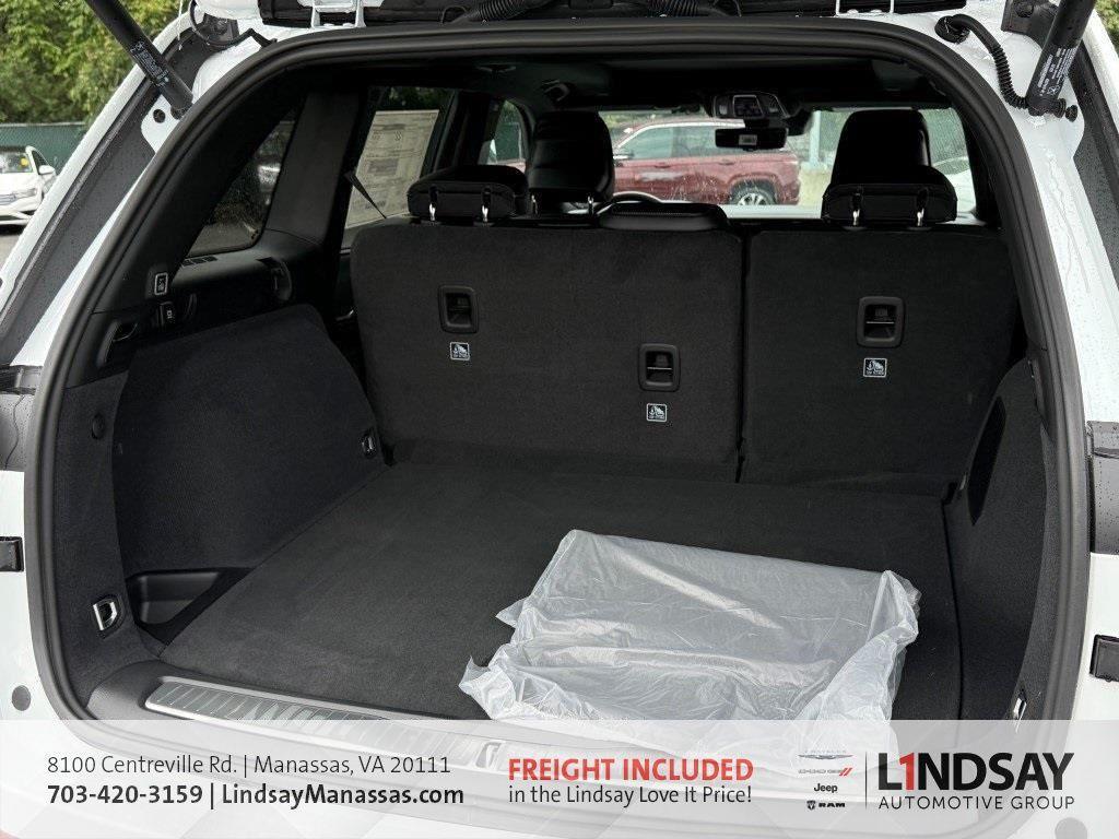 new 2025 Jeep Grand Cherokee car, priced at $56,292