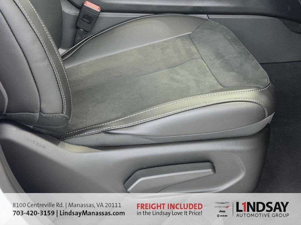 new 2025 Jeep Grand Cherokee car, priced at $38,320