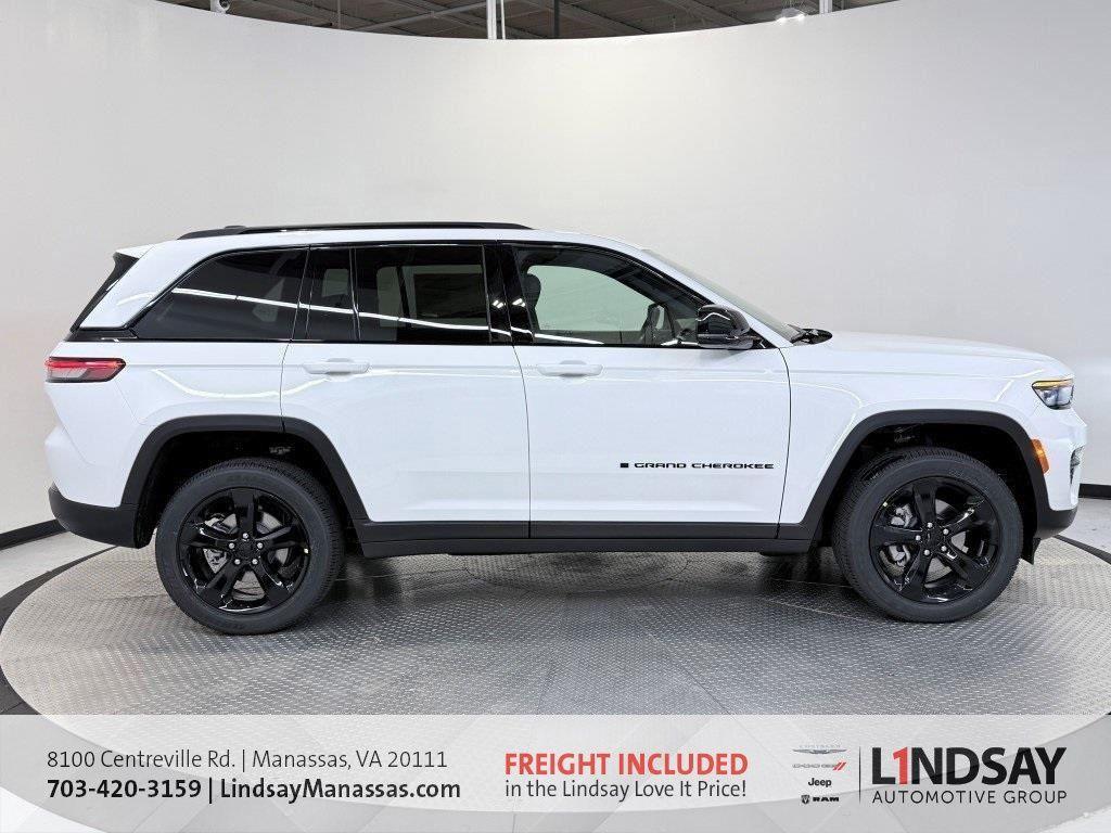 new 2025 Jeep Grand Cherokee car, priced at $38,320