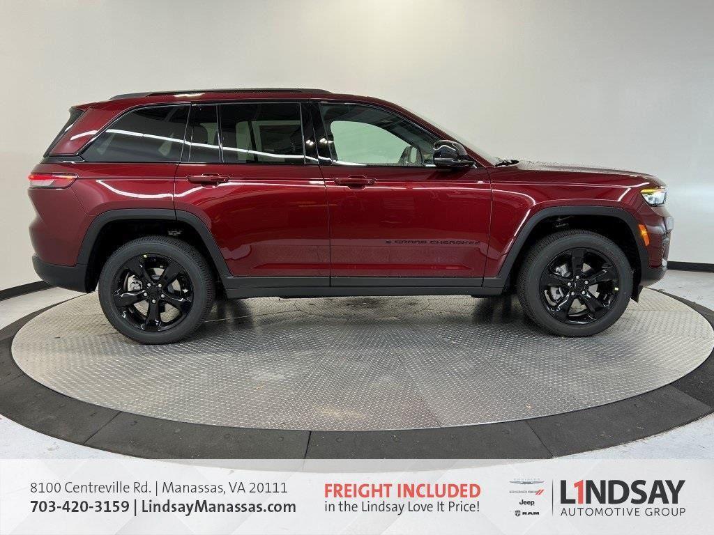 new 2025 Jeep Grand Cherokee car, priced at $38,366